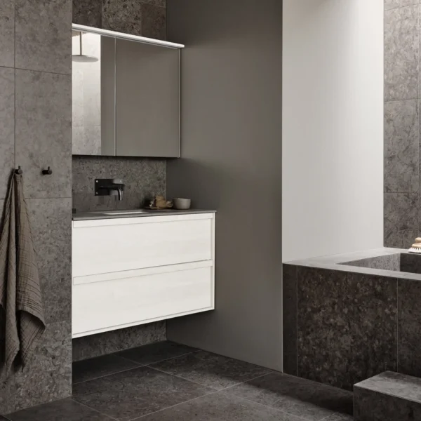 Bricmate Runö Dark Grey – Granitkeramik – stenplatta badrum